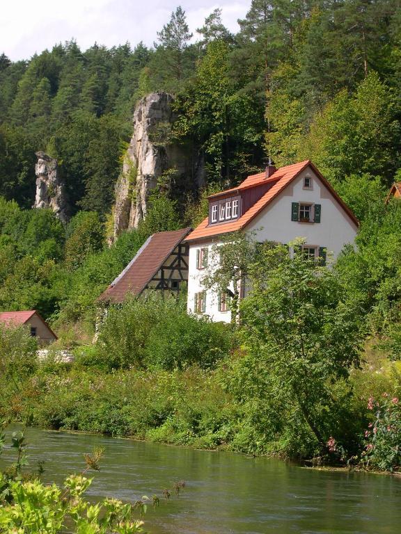 Hotel Wilder Mann Königstein in der Oberpfalz Esterno foto