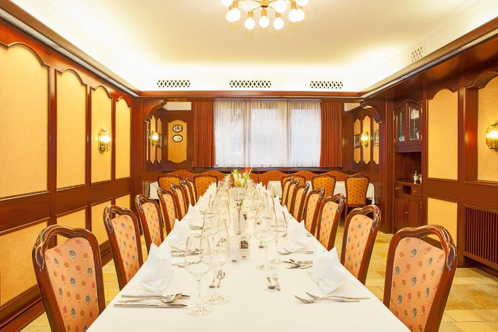 Hotel Wilder Mann Königstein in der Oberpfalz Esterno foto